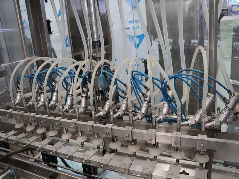 Fully-automatic-linear-filling-machine-details1.jpg Fully-automatic-linear-filling-machine-details1.jpg