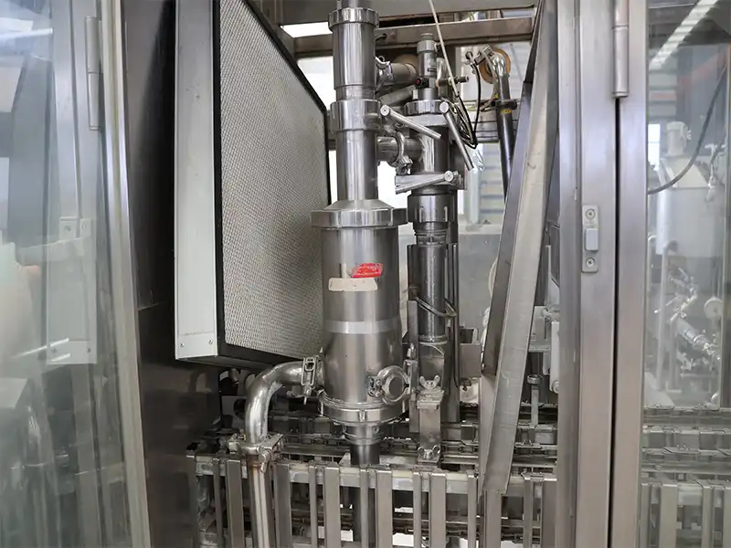 Shanghai SHIKOKU CSK Roof Carton Filling and Sealing Machine filling.jpg Shanghai SHIKOKU CSK Roof Carton Filling and Sealing Machine filling.jpg